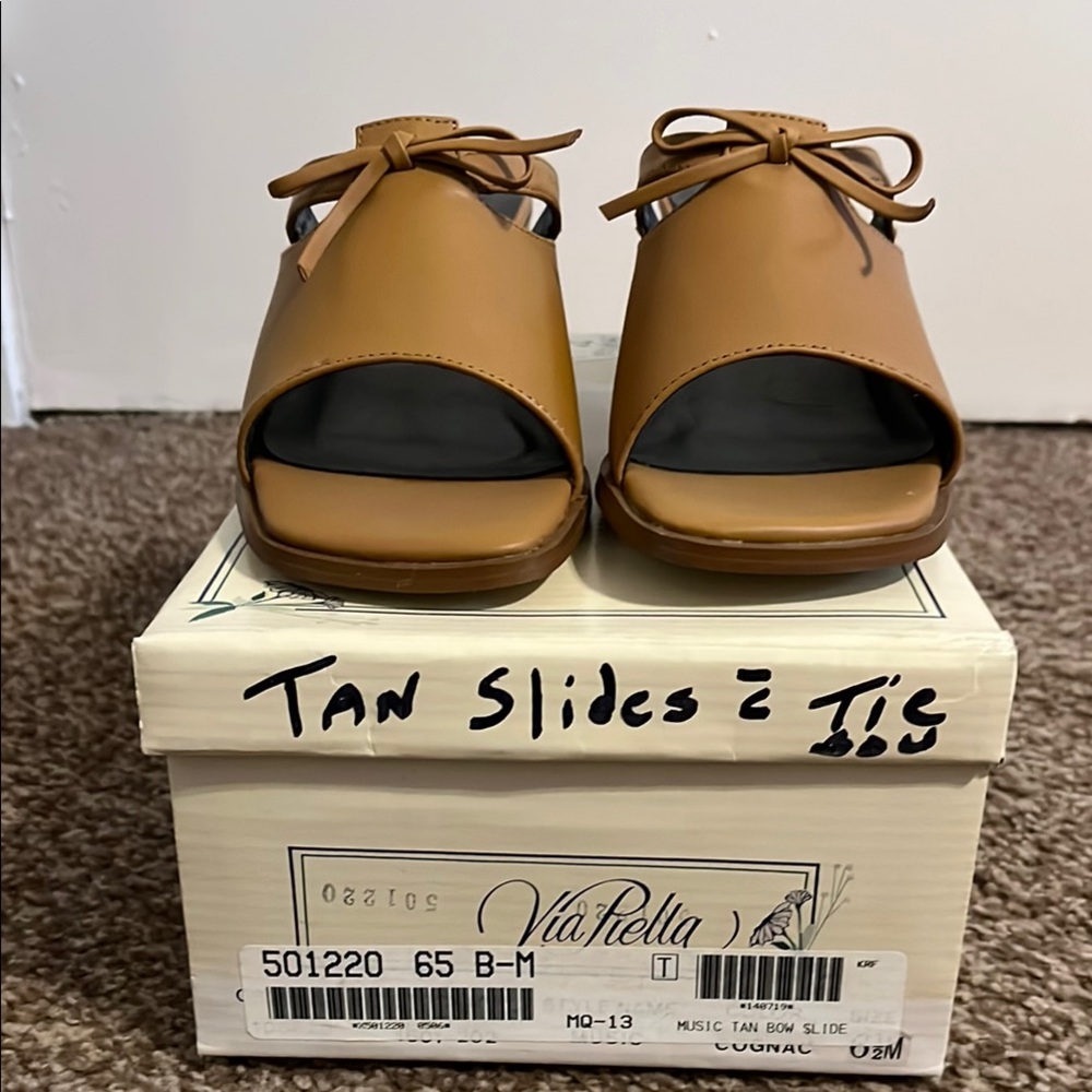 Tan Leather Slides with Bow Tie